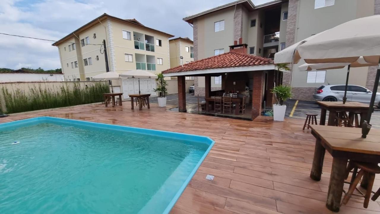 Aconchegante Com Piscina - Grande